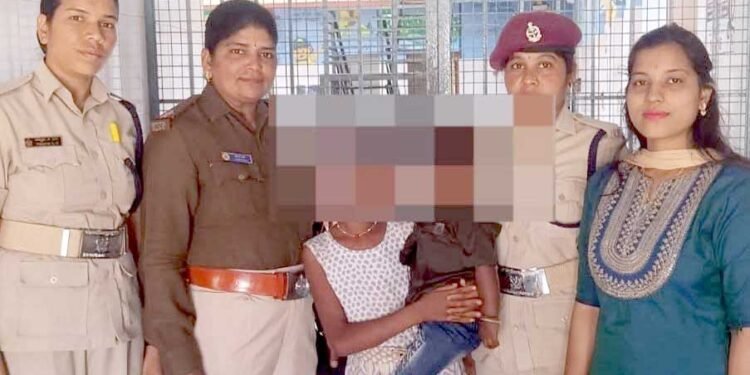 ಭಿಕ್ಷಾಟನೆಯಲ್ಲಿ ತೊಡಗಿದ್ದ 11 ವರ್ಷದ ಬಾಲಕಿ ಸಂರಕ್ಷಣೆ!, ಅಕ್ಕಪಡೆ ಕಾರ್ಯಕ್ಕೆ ಎಸ್ಪಿ ಪ್ರಶಂಸೆ