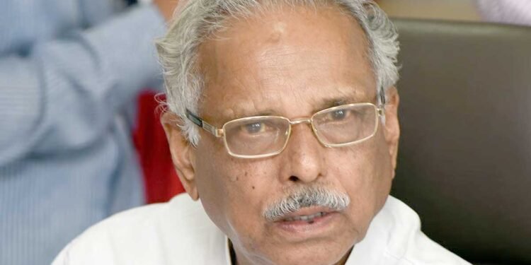 ಸಾಗರ ಜಾತ್ರೆಯಲ್ಲಿ ಕುಸಿದು ಬಿದ್ದ ಕಾಗೋಡು ತಿಮ್ಮಪ್ಪ | ಆಸ್ಪತ್ರೆಗೆ ದಾಖಲು