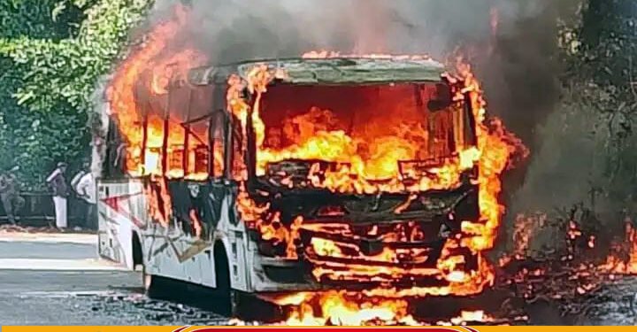 ಹುಲಿಕಲ್ ಘಾಟಿಯಲ್ಲಿ ಹೊತ್ತಿ ಉರಿದ ಬಸ್