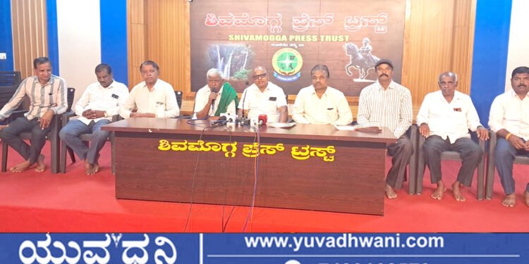 ಸೂಗೂರಿನಲ್ಲಿ ಮೃಡಬಸವೇಶ್ವರ ಸ್ವಾಮಿ ದೇವಸ್ಥಾನದ ಗೃಹಪ್ರವೇಶ, ಸಮುದಾಯ ಭವನ ಉದ್ಘಾಟನೆ 