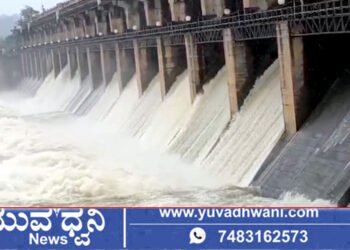 ತುಂಗಾ ಡ್ಯಾಮ್ ಭರ್ತಿ, ಗೇಟ್‌ಗಳ ಮೂಲಕ ನದಿಗೆ ನೀರು
