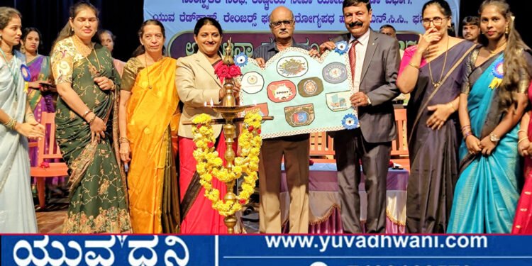 ಕಮಲಾ ನೆಹರು ಕಾಲೇಜಿನಲ್ಲಿ ವಿದ್ಯಾರ್ಥಿನಿ ಸಂಘಗಳ ಉದ್ಘಾಟನೆ, ಯಾರೆಲ್ಲಾ ಭಾಗವಹಿಸಿದ್ದರು.?