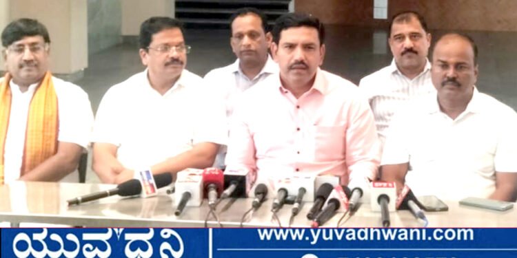 ಜು.31ರಂದು ಮಂಡ್ಯದಲ್ಲಿ ಬಿಜೆಪಿ ಪ್ರತಿಭಟನೆ, ಕಾಂಗ್ರೆಸ್ ಕುರಿತು ಬಿ.ವೈ. ವಿಜಯೇಂದ್ರ ಭವಿಷ್ಯ!