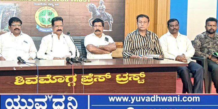 ರೈತರ ಸಂಕಷ್ಟಕ್ಕೆ ಸ್ಪಂದಿಸುವವರಿಲ್ಲವೇ?, ಖಾಲಿ ಹುದ್ದೆ ಭರ್ತಿಗೆ ಒತ್ತಾಯ!